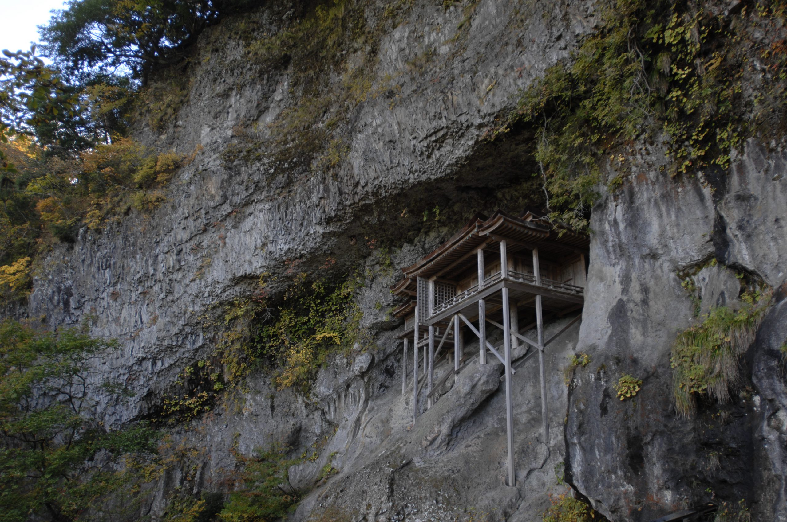 三佛寺